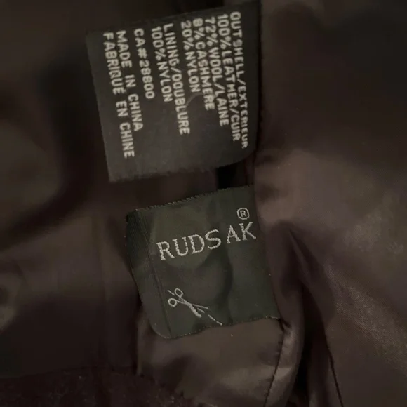 Coat - Picture 6 of 8